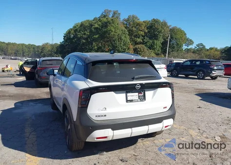 2025 Nissan Kicks Sr Fwd from USA, damaged, VIN 3N8AP6DA2SL439068